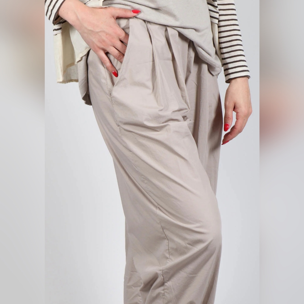 Zara Lightweight Spring Trouser, pleats asymmetrical closure